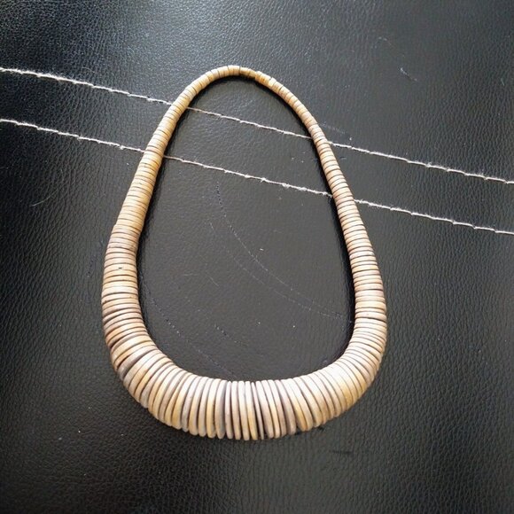 Vintage wood disk necklace - Hand Made - Picture 3 of 5